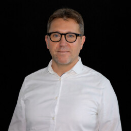 Portrait d’Eric Mermet, Directeur des achats et de la transformation digitale chez Novium.